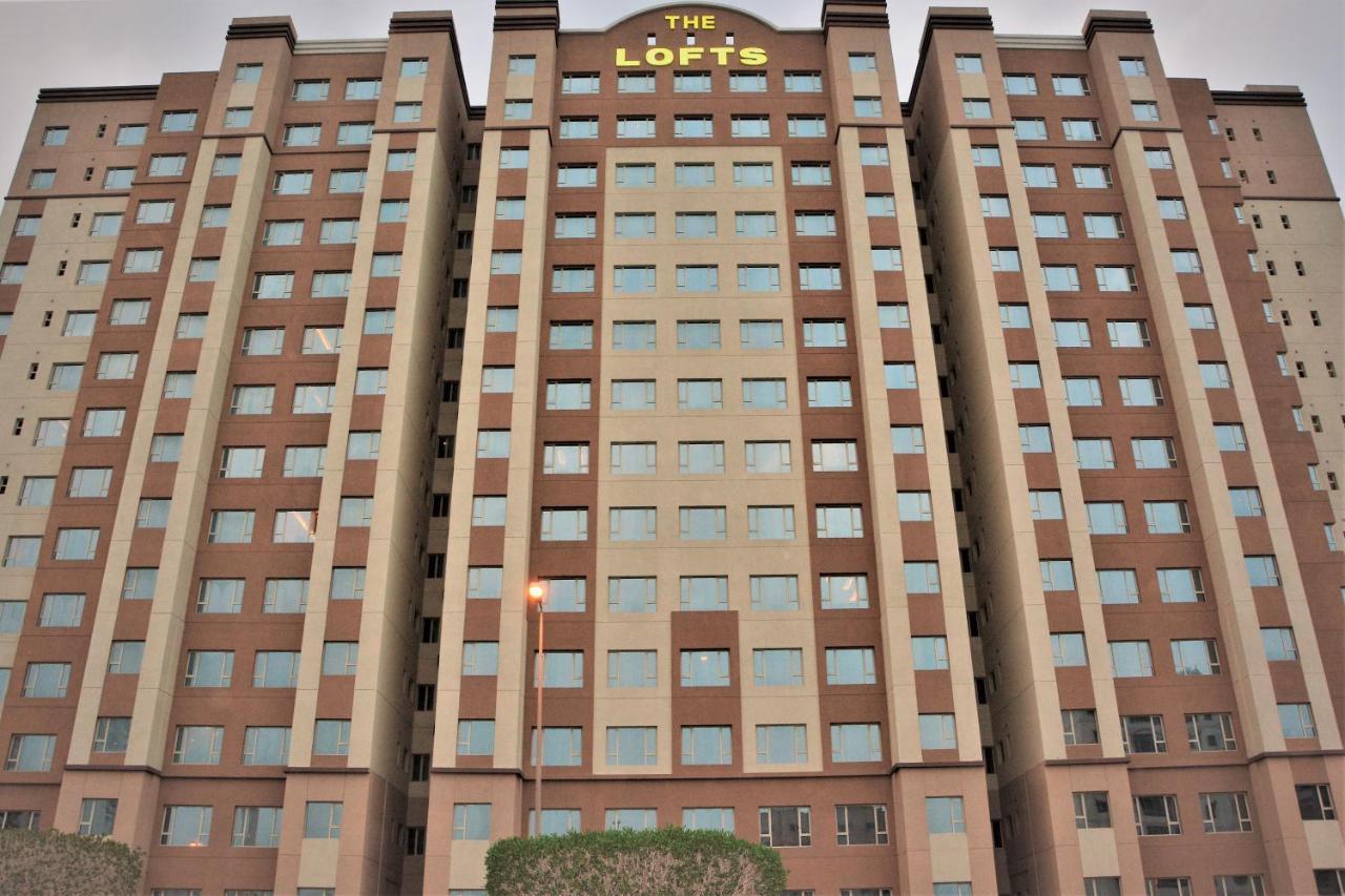 Albergue The Lofts Kuwait Fintas Kuwait City Exterior foto