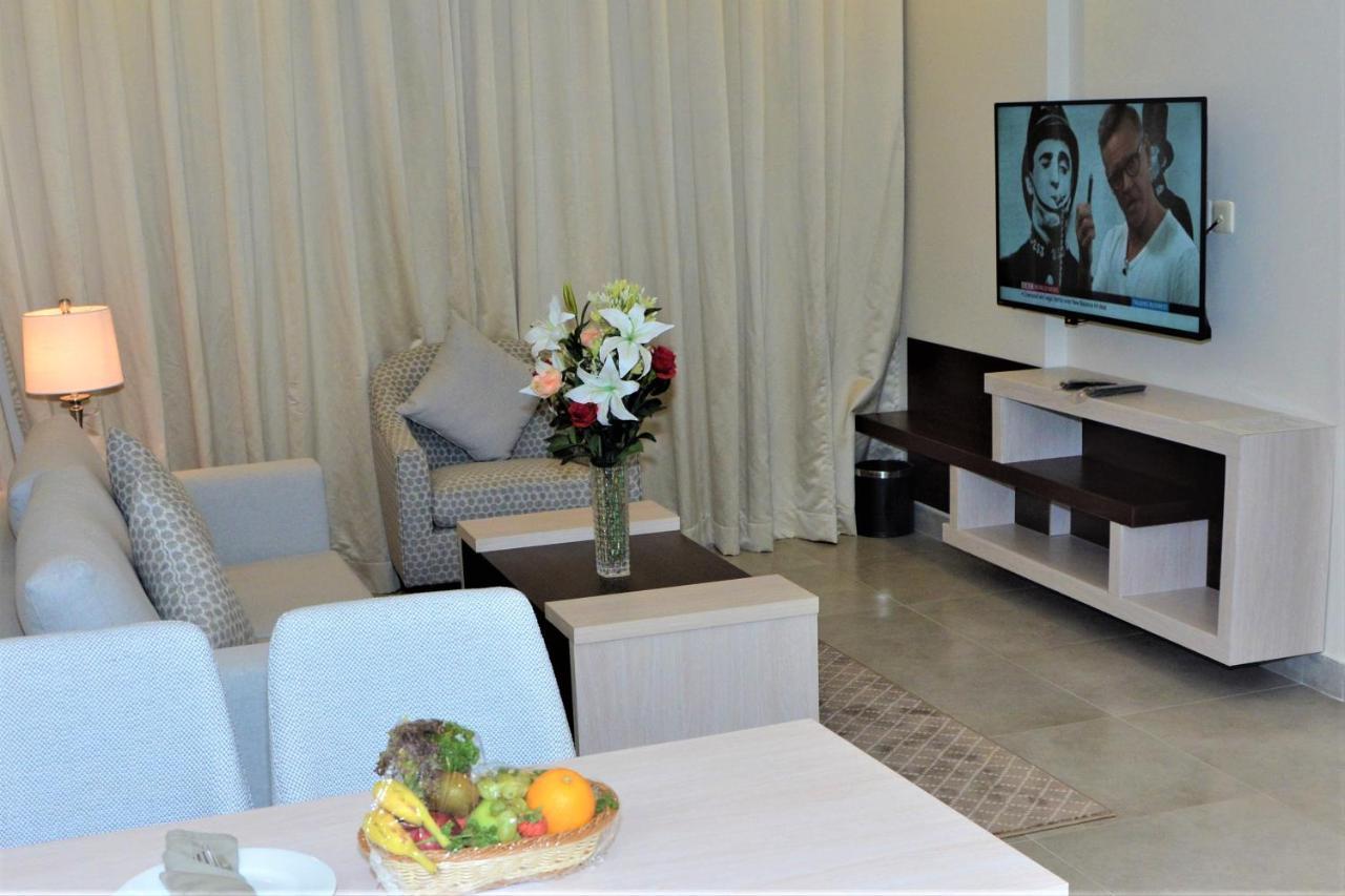 Albergue The Lofts Kuwait Fintas Kuwait City Exterior foto